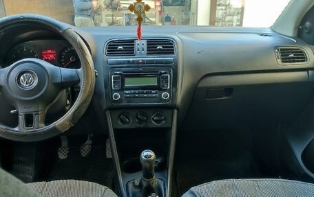 Volkswagen Polo VI (EU Market), 2010 год, 600 000 рублей, 11 фотография