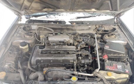 Nissan Avenir II, 2001 год, 210 000 рублей, 10 фотография