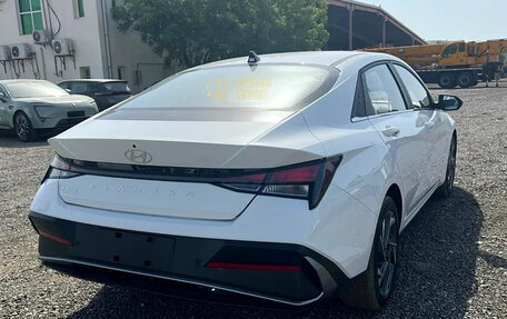 Hyundai Elantra, 2025 год, 2 250 000 рублей, 6 фотография