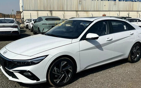 Hyundai Elantra, 2025 год, 2 250 000 рублей, 3 фотография