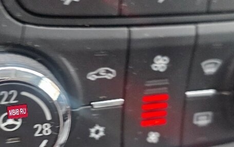 Opel Mokka I, 2013 год, 1 250 000 рублей, 2 фотография