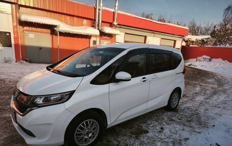 Honda Freed II, 2019 год, 1 930 000 рублей, 3 фотография