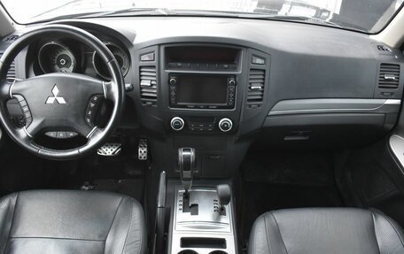 Mitsubishi Pajero IV, 2013 год, 1 870 000 рублей, 13 фотография