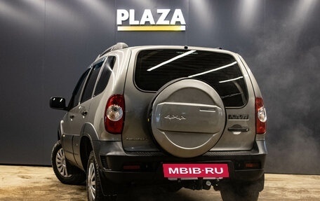 Chevrolet Niva I рестайлинг, 2017 год, 679 000 рублей, 3 фотография