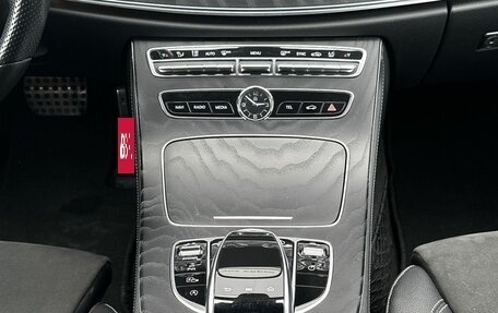 Mercedes-Benz E-Класс, 2019 год, 3 190 000 рублей, 11 фотография