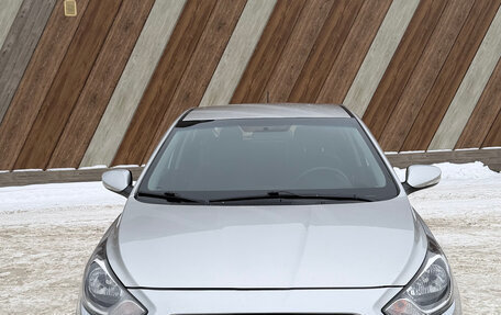 Hyundai Solaris II рестайлинг, 2012 год, 650 000 рублей, 3 фотография