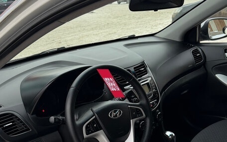 Hyundai Solaris II рестайлинг, 2012 год, 650 000 рублей, 6 фотография