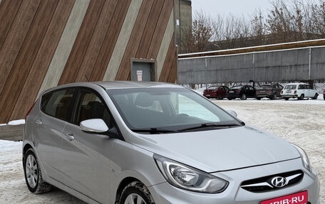 Hyundai Solaris II рестайлинг, 2012 год, 650 000 рублей, 2 фотография