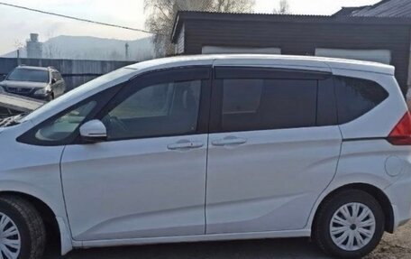 Honda Freed II, 2018 год, 1 500 000 рублей, 4 фотография