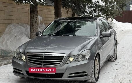 Mercedes-Benz E-Класс, 2009 год, 1 500 000 рублей, 2 фотография