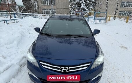 Hyundai Solaris II рестайлинг, 2016 год, 1 000 000 рублей, 2 фотография