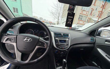 Hyundai Solaris II рестайлинг, 2016 год, 1 000 000 рублей, 10 фотография