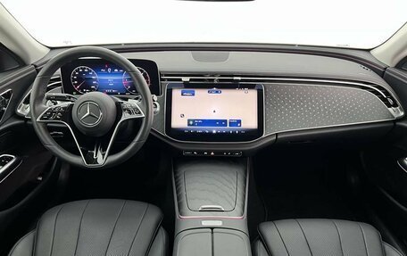 Mercedes-Benz E-Класс, 2024 год, 6 880 000 рублей, 9 фотография