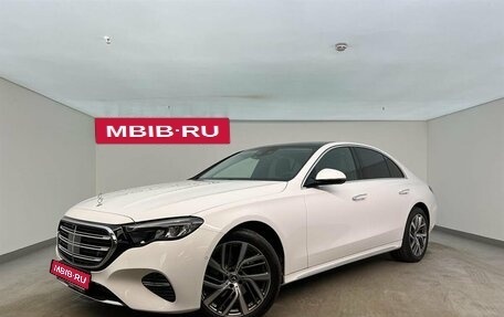 Mercedes-Benz E-Класс, 2024 год, 6 880 000 рублей, 1 фотография