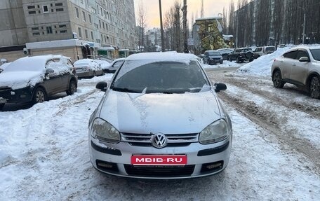 Volkswagen Golf V, 2007 год, 500 000 рублей, 1 фотография