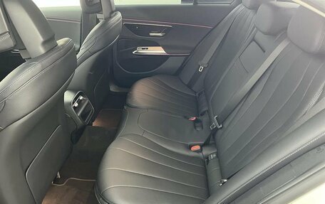 Mercedes-Benz E-Класс, 2024 год, 6 880 000 рублей, 14 фотография