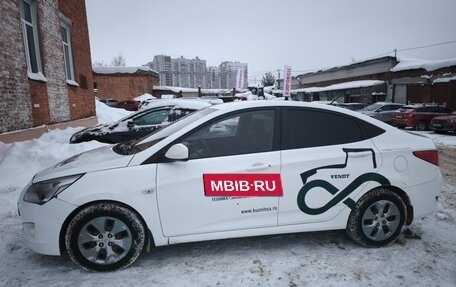 Hyundai Solaris II рестайлинг, 2016 год, 670 000 рублей, 3 фотография