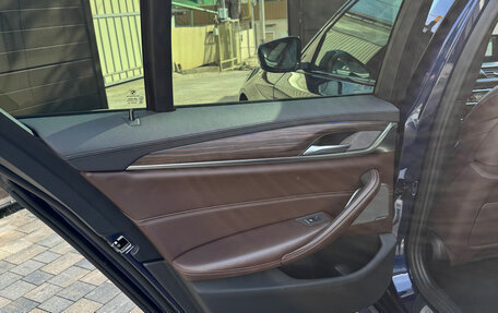 BMW 5 серия, 2018 год, 3 499 000 рублей, 24 фотография