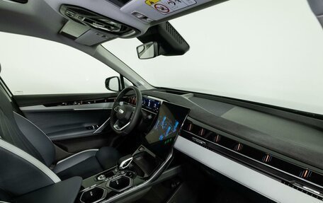 Geely Atlas, 2025 год, 3 970 990 рублей, 24 фотография