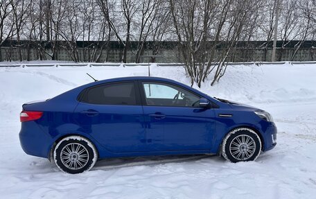 KIA Rio III рестайлинг, 2013 год, 990 000 рублей, 3 фотография
