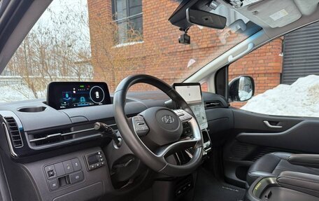 Hyundai Staria, 2021 год, 6 405 000 рублей, 15 фотография