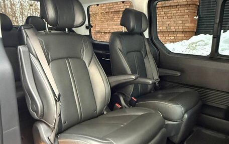 Hyundai Staria, 2021 год, 6 405 000 рублей, 23 фотография