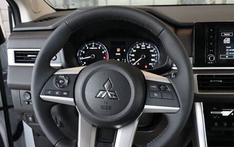 Mitsubishi Xpander, 2023 год, 2 450 000 рублей, 10 фотография