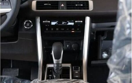 Mitsubishi Xpander, 2023 год, 2 450 000 рублей, 12 фотография