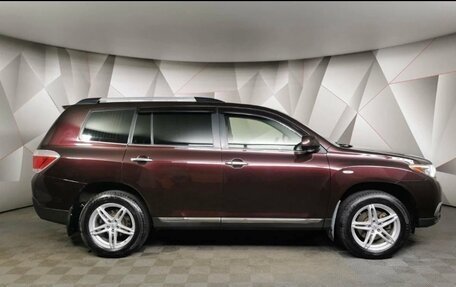 Toyota Highlander III, 2012 год, 1 900 000 рублей, 3 фотография