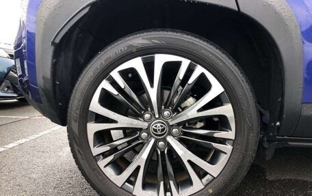 Toyota Yaris Cross, 2022 год, 1 600 000 рублей, 9 фотография