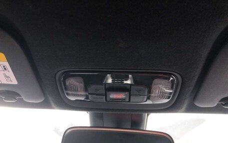 Toyota Yaris Cross, 2022 год, 1 600 000 рублей, 11 фотография