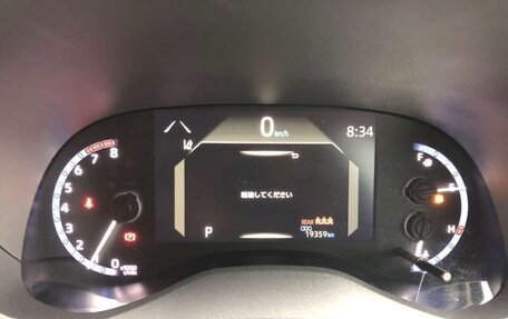 Toyota Yaris Cross, 2022 год, 1 600 000 рублей, 8 фотография