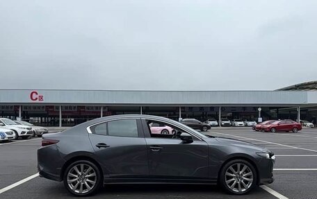 Mazda 3, 2023 год, 1 900 000 рублей, 4 фотография