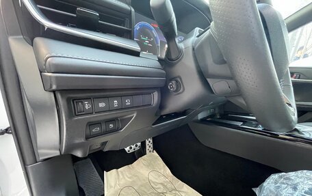 Toyota Camry, 2025 год, 4 910 000 рублей, 14 фотография