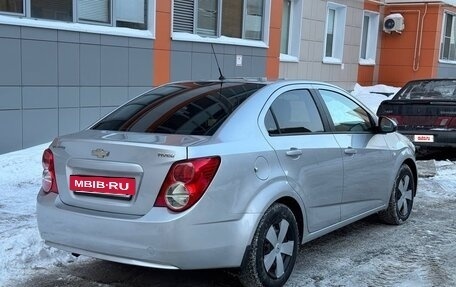 Chevrolet Aveo III, 2014 год, 3 фотография