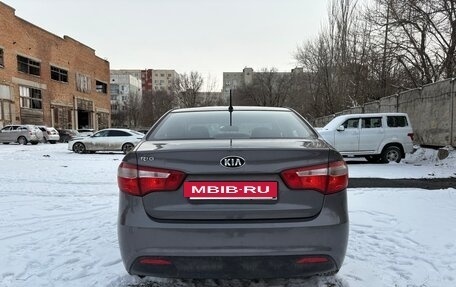 KIA Rio III рестайлинг, 2013 год, 850 000 рублей, 2 фотография