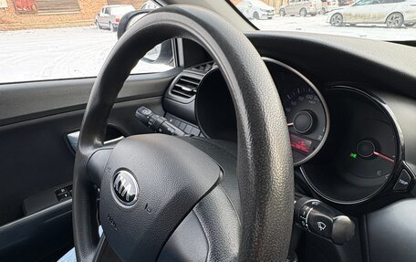 KIA Rio III рестайлинг, 2013 год, 850 000 рублей, 29 фотография