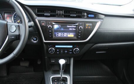 Toyota Auris II, 2013 год, 1 150 000 рублей, 21 фотография