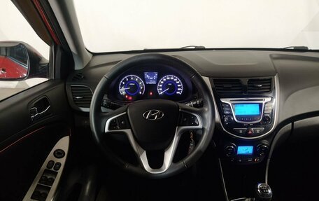 Hyundai Solaris II рестайлинг, 2011 год, 749 000 рублей, 12 фотография