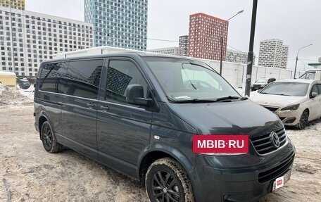 Volkswagen Caravelle T5, 2005 год, 1 350 000 рублей, 2 фотография