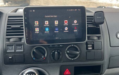 Volkswagen Caravelle T5, 2005 год, 1 350 000 рублей, 11 фотография