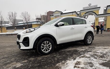 KIA Sportage IV рестайлинг, 2019 год, 2 000 000 рублей, 4 фотография