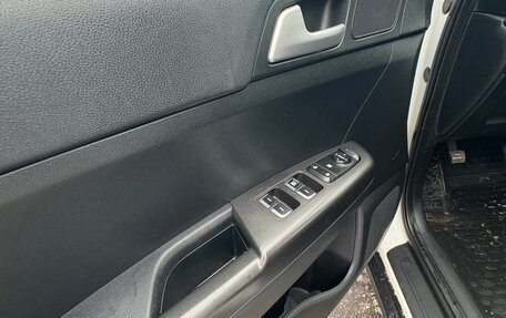 KIA Sportage IV рестайлинг, 2019 год, 2 000 000 рублей, 8 фотография