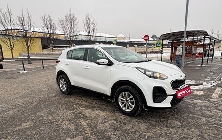 KIA Sportage IV рестайлинг, 2019 год, 2 000 000 рублей, 3 фотография