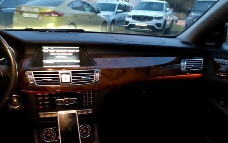 Mercedes-Benz CLS, 2012 год, 2 100 000 рублей, 16 фотография