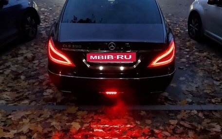 Mercedes-Benz CLS, 2012 год, 2 100 000 рублей, 24 фотография