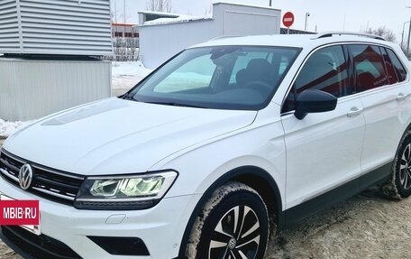 Volkswagen Tiguan II, 2019 год, 3 100 000 рублей, 5 фотография