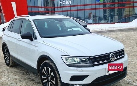 Volkswagen Tiguan II, 2019 год, 3 100 000 рублей, 3 фотография