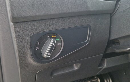 Volkswagen Tiguan II, 2019 год, 3 100 000 рублей, 27 фотография