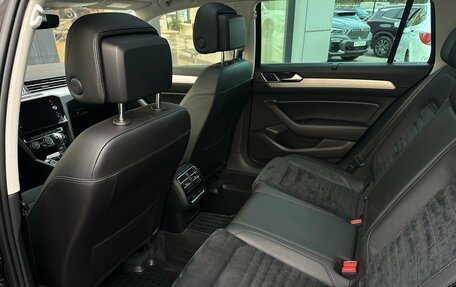 Volkswagen Passat B8 рестайлинг, 2018 год, 2 750 000 рублей, 14 фотография